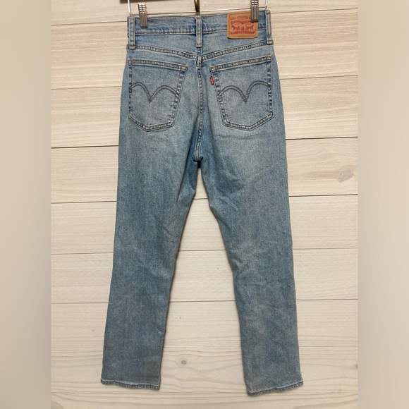 Levi’s Wedgie Button Fly Straight Leg Jean Size 26 - Picture 4 of 10